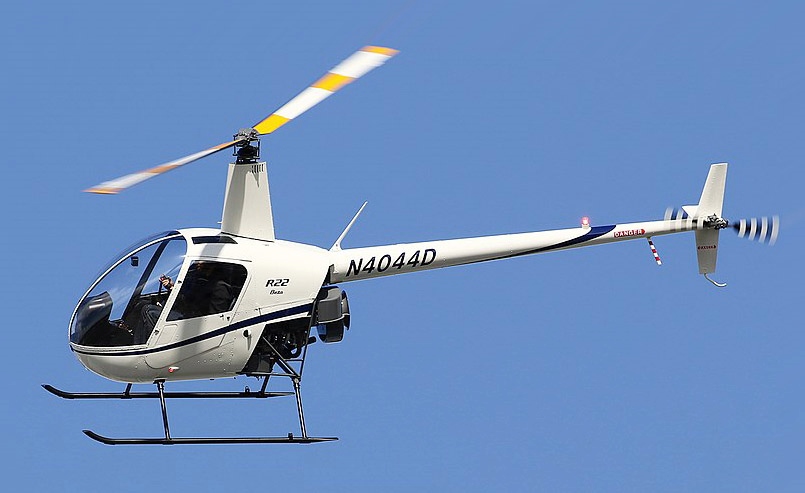 Robinson R22 flying